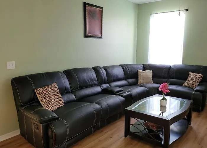 Charming Vacation House 3Be 2Ba Solar Heated Pool