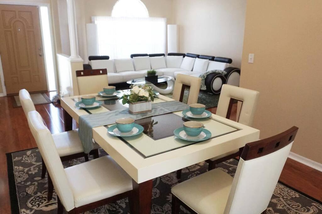 Charming 3be 2ba Solar Heated Pool Tampa
